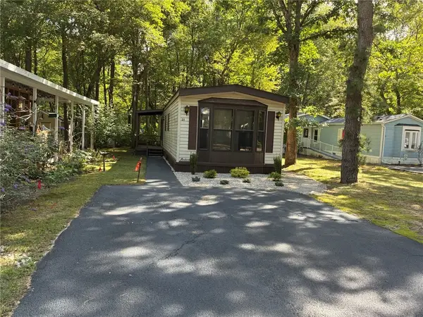 31 Leisure Way, Coventry, RI 02816