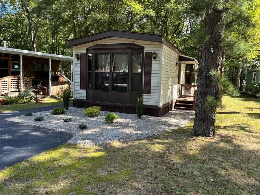 31 Leisure Way, Coventry, RI 02816 - #2