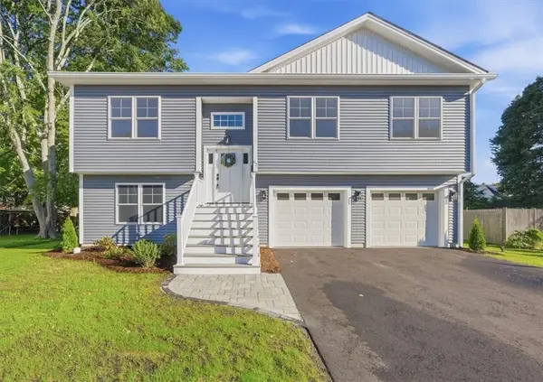 67 Kenway Avenue, Warwick, RI 02889