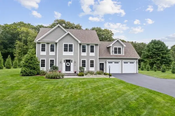 42 E East Lantern Road, Lincoln, RI 02865