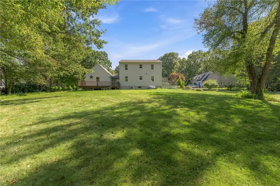 10 Erin Drive, South Kingstown, RI 02879 - #3