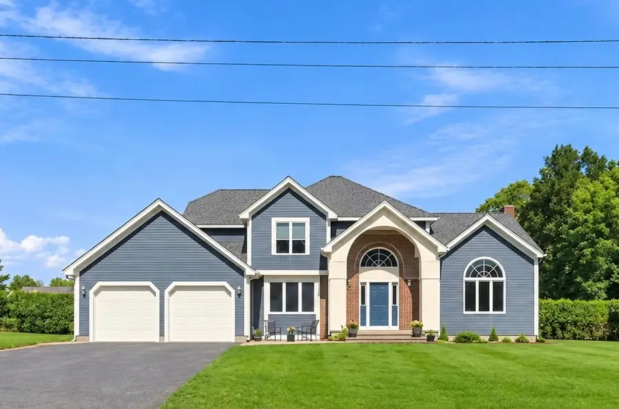 8 Lake View Court, Johnston, RI 02919 - #2