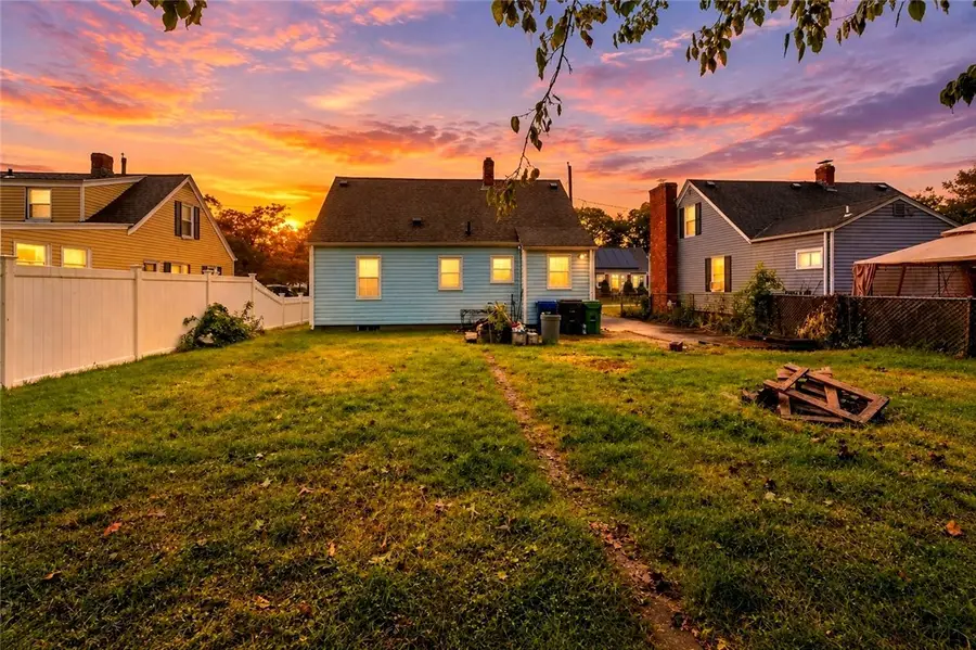 12 Deacon Avenue, Warwick, RI 02886 - #3