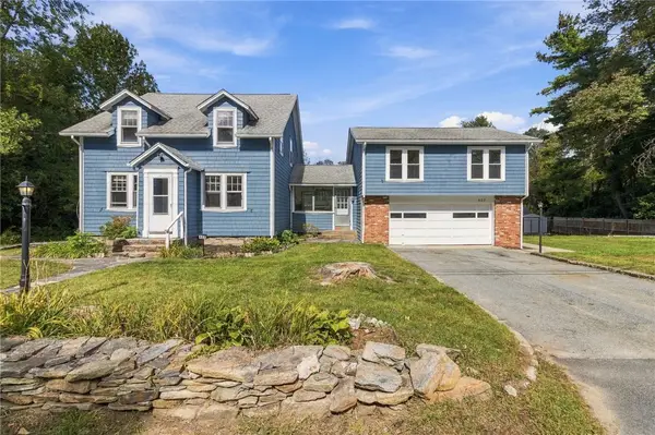 657 Danielson Pike, Scituate, RI 02857