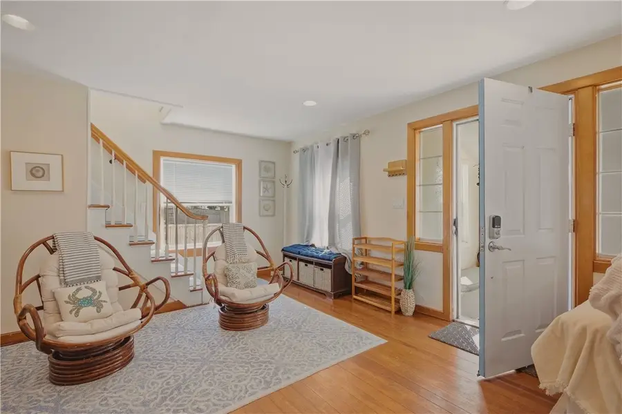91 Easton Avenue, Portsmouth, RI 02871 - #3