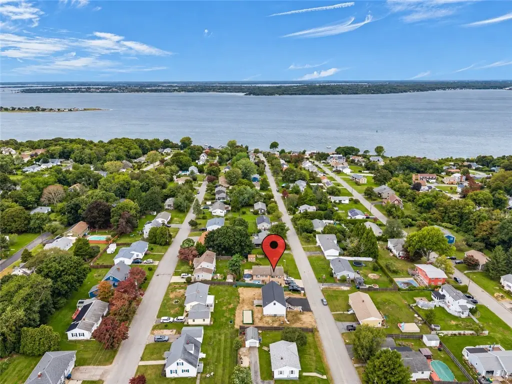 121 Robert Gray Avenue, Tiverton, RI 02878 - #1