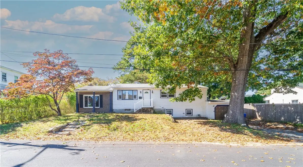 26 Fornelli Street, West Warwick, RI 02893 - #1