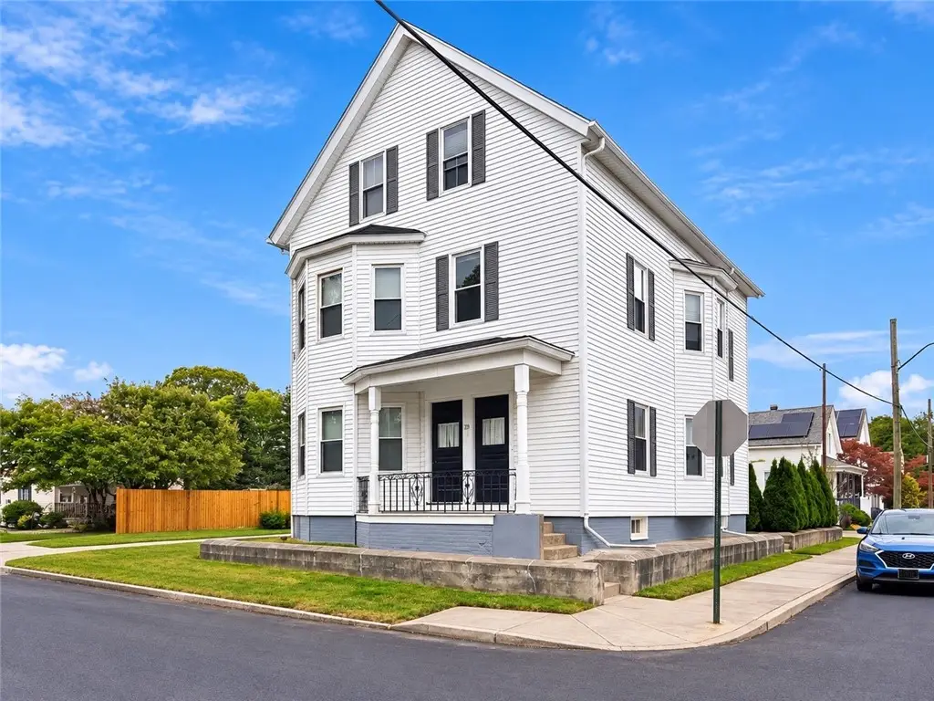 33 Governor Street, Cranston, RI 02920 - #1