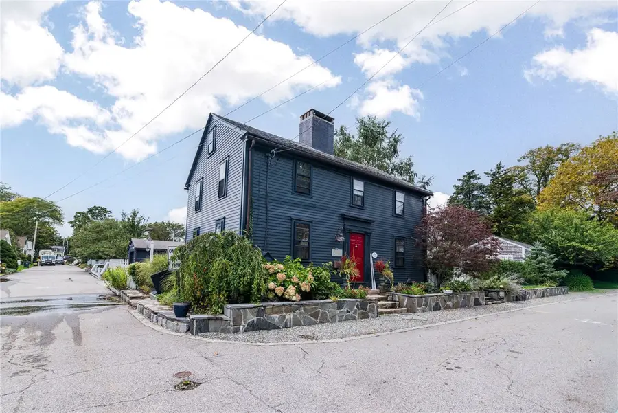 11 Fountain Street, North Kingstown, RI 02852 - #2
