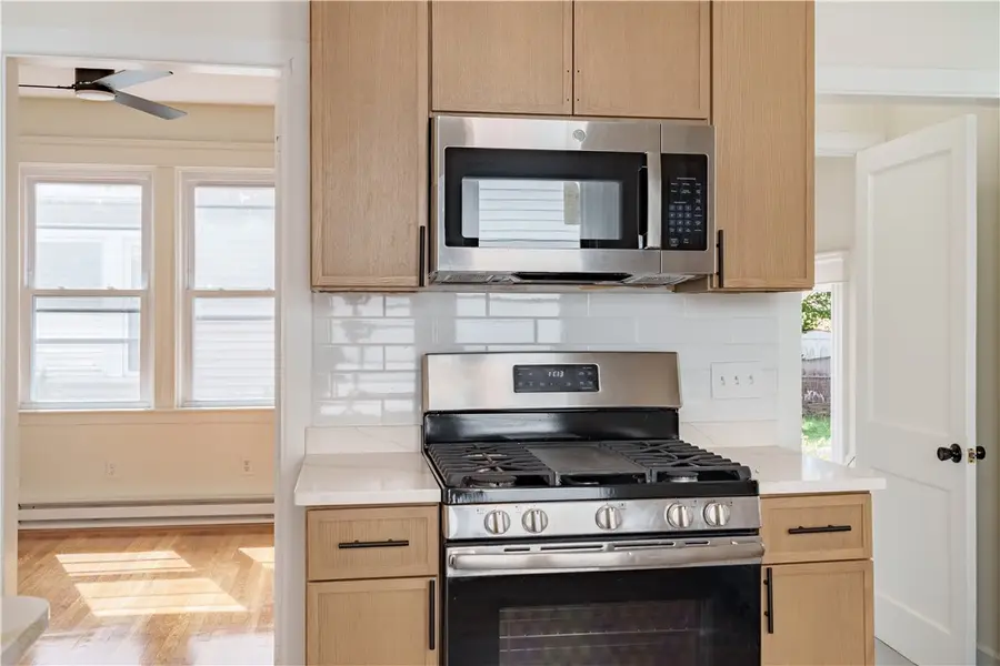 26 Berlin Street, Providence, RI 02908 - #3
