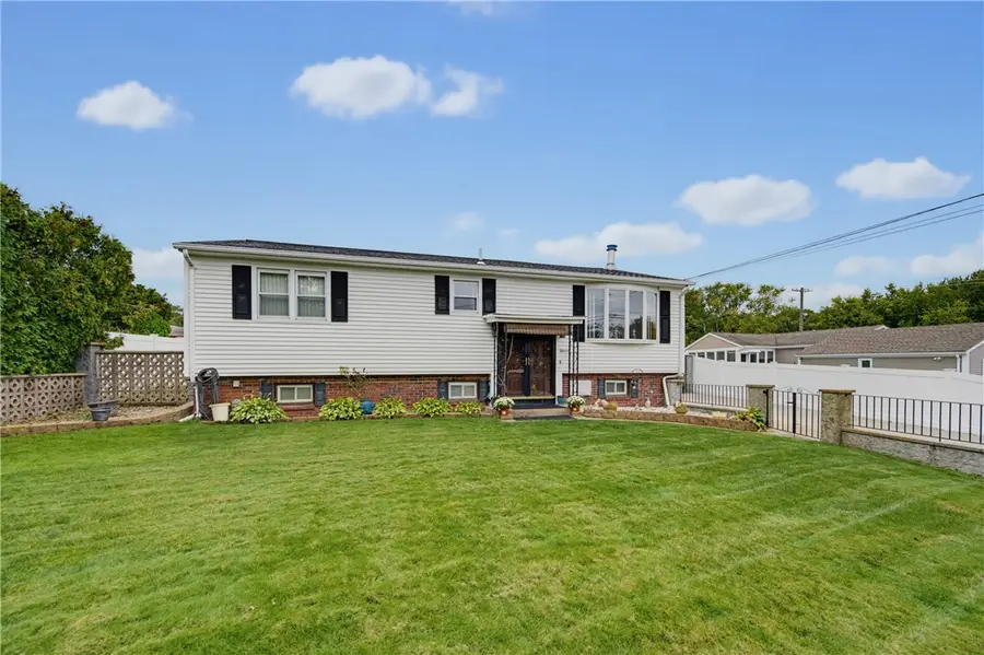 11 Old Barrington Road, Riverside, RI 02915 - #2