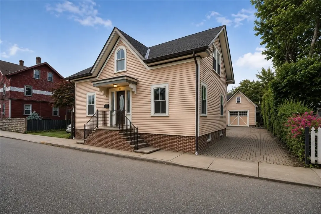 21 Elm Street, Newport, RI 02840 - #1
