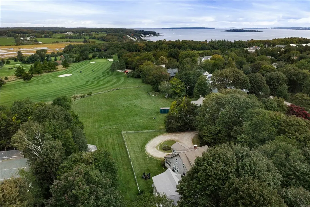 31 Calvert Place, Jamestown, RI 02835 - #1