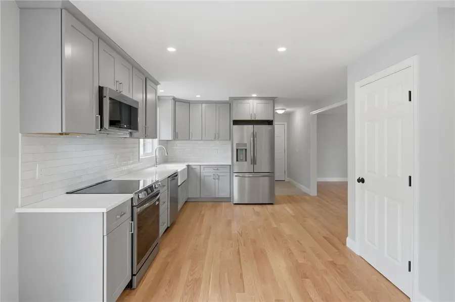 14 Elaine Drive, Hopkinton, RI 02833 - #3
