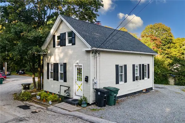 38 Capwell Avenue, Coventry, RI 02816