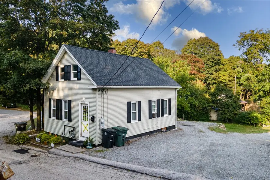 38 Capwell Avenue, Coventry, RI 02816 - #2