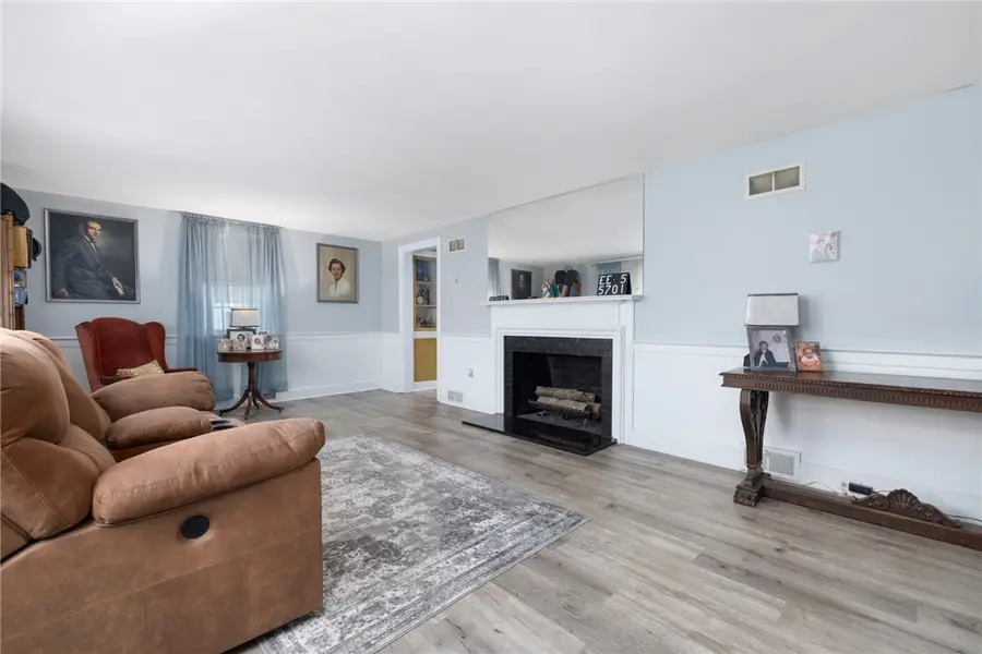 51 Cleveland Avenue, Cranston, RI 02920 - #3