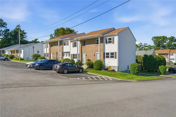 16 Scenery Lane, Johnston, RI 02919