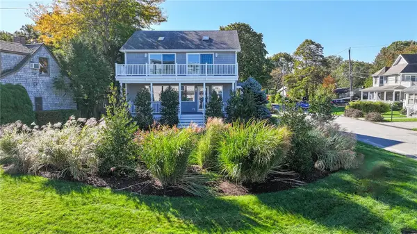 190 Charlotte Drive, Warwick, RI 02818