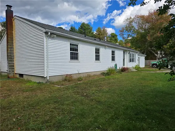 13 Woodville Road, Richmond, RI 02832