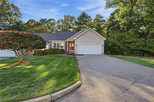 243 Spencer Woods Drive #243, East Greenwich, RI 02818