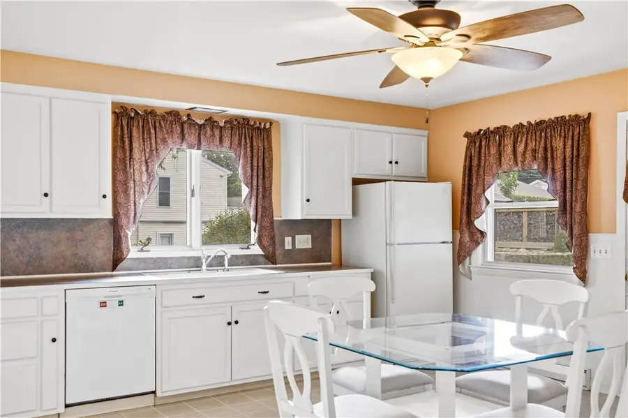 23 Penrose Street, North Providence, RI 02911 - #3
