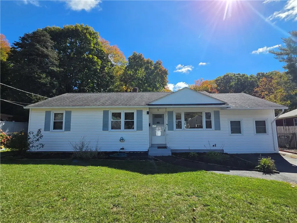 11 Dupont Circle, North Kingstown, RI 02852 - #1