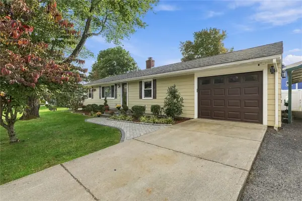 12 Peach Blossom Lane, Smithfield, RI 02828