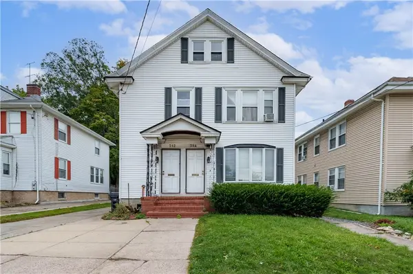 712 East Avenue, Pawtucket, RI 02860