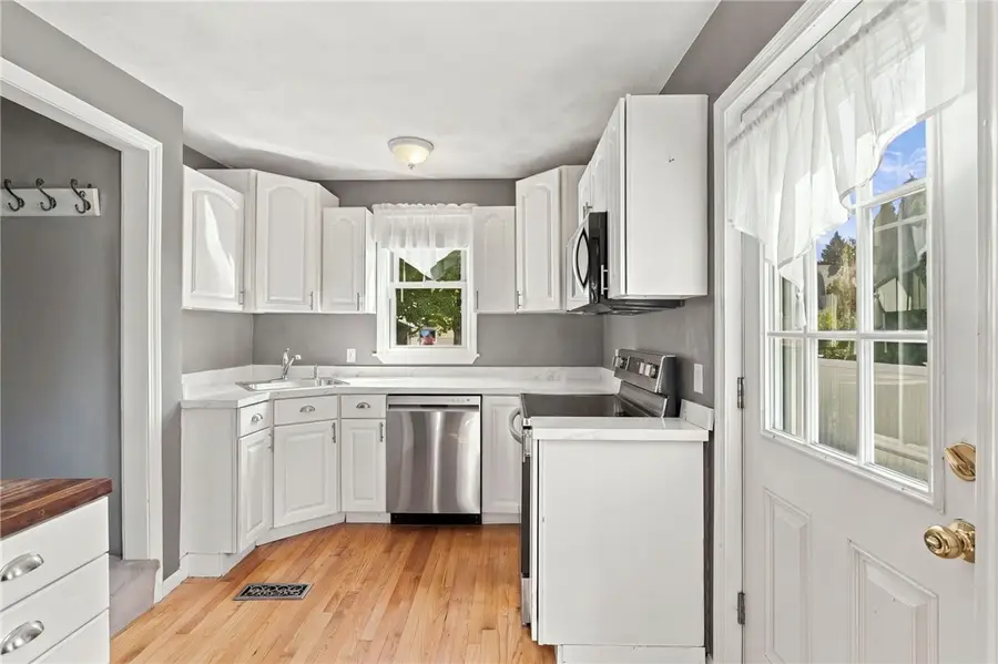 1 Oliver Street, Smithfield, RI 02917 - #3