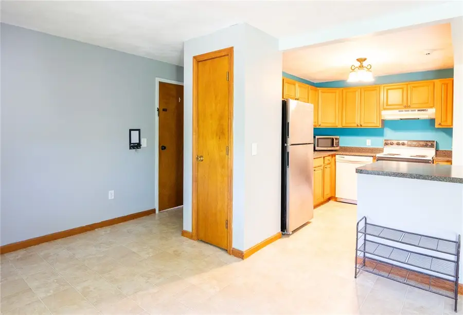 2 Angle Street #8, Lincoln, RI 02838 - #3