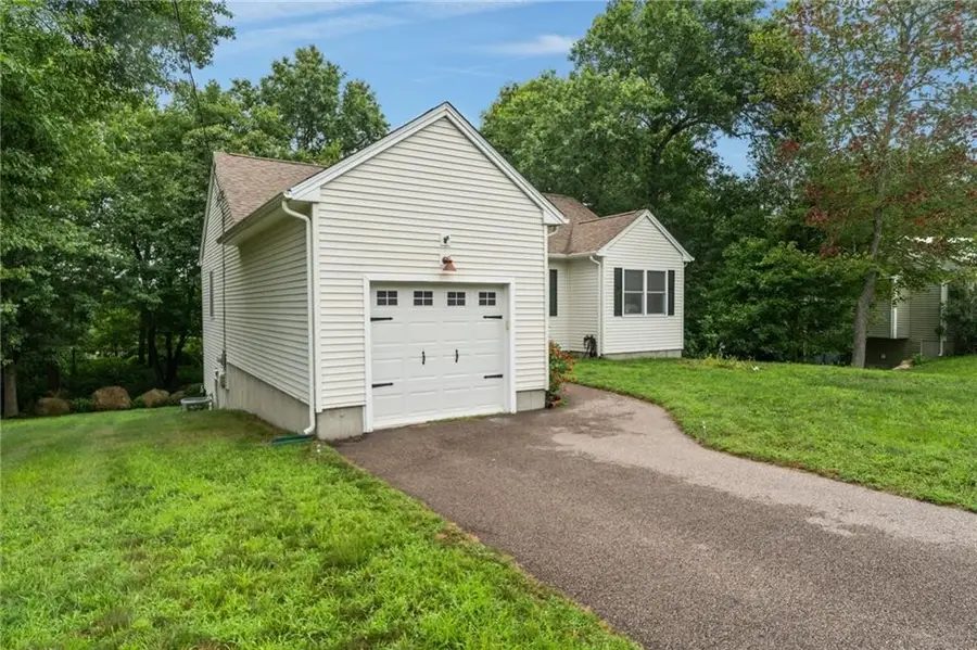 30 Fieldstone Way, Westerly, RI 02891 - #2