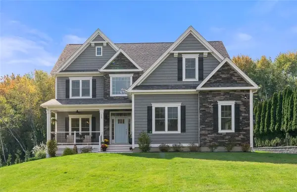 118 Cardinal Road, Cranston, RI 02921