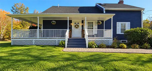 424 Buxton Street, North Smithfield, RI 02896