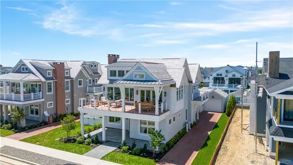 811 Ocean Road, Narragansett, RI 02882