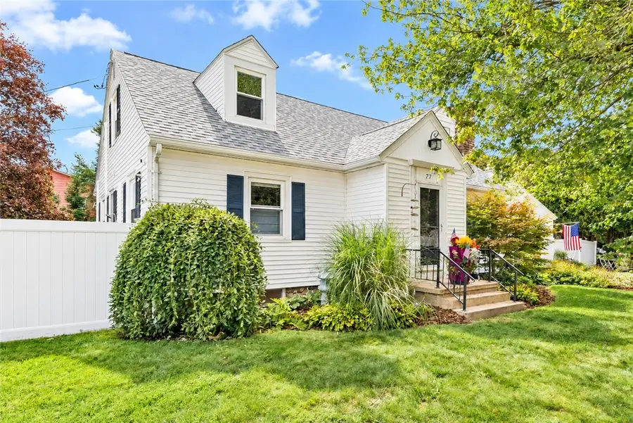 77 Narragansett Avenue, Westerly, RI 02891 - #2