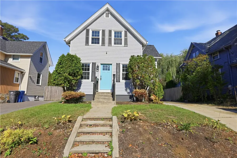 39 Marion Avenue S, Cranston, RI 02905 - #3