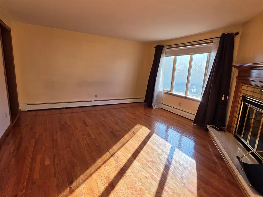 45 Edward Street, Coventry, RI 02816 - #3