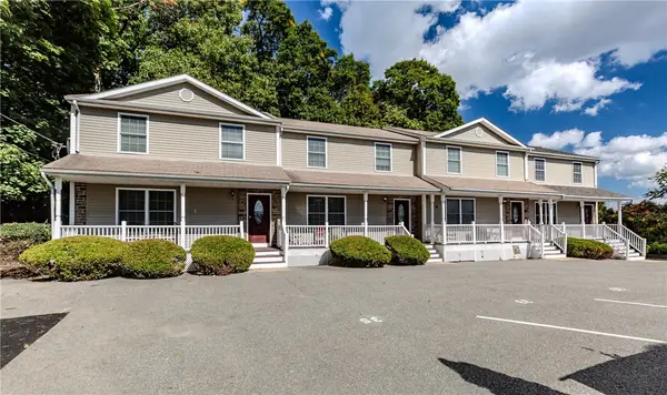 29 Dover Street #29, Cranston, RI 02920