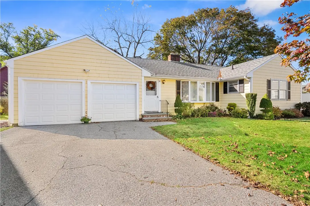 30 Marshall Way, Rumford, RI 02916 - #1