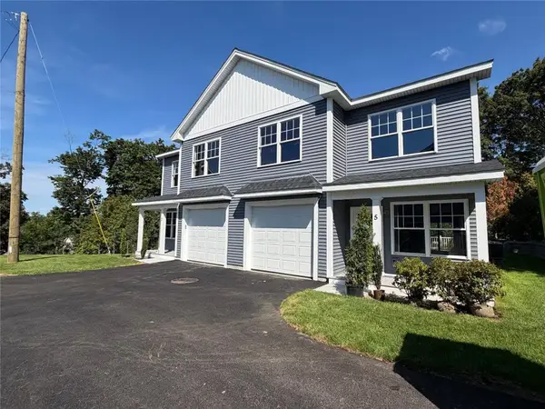 7 Teresa Ann Crossing #7, West Warwick, RI 02893