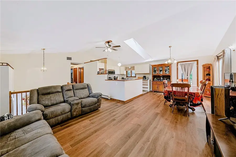 4 Hancock Road, Barrington, RI 02806 - #3