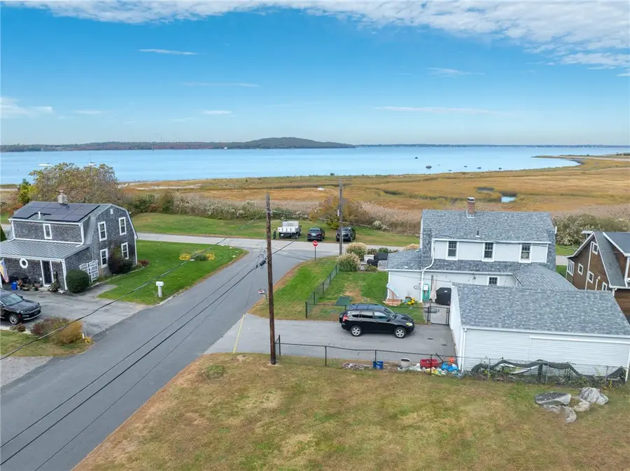 121 Holliston Avenue, Portsmouth, RI 02871 - #3