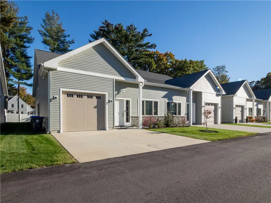 79 West Valley Circle, West Warwick, RI 02893 - #3