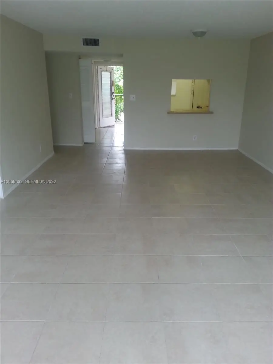 8411 Lagos De Campo Boulevard #303U, Tamarac, FL 33321 - #3