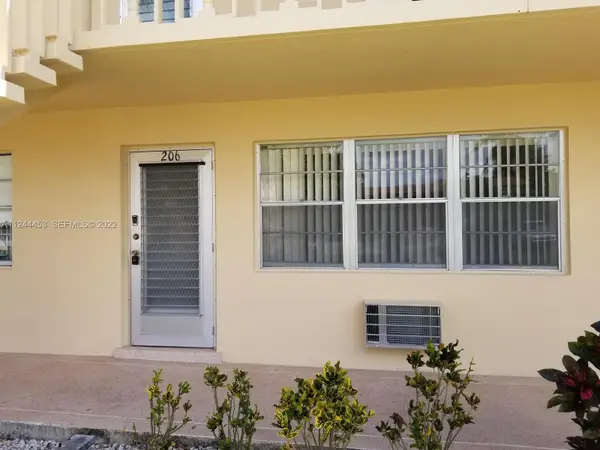 206 Sheffield I 206 #206, West Palm Beach, FL 33417