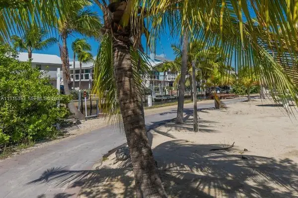 Address Withheld By Seller, Key Largo, FL 33037