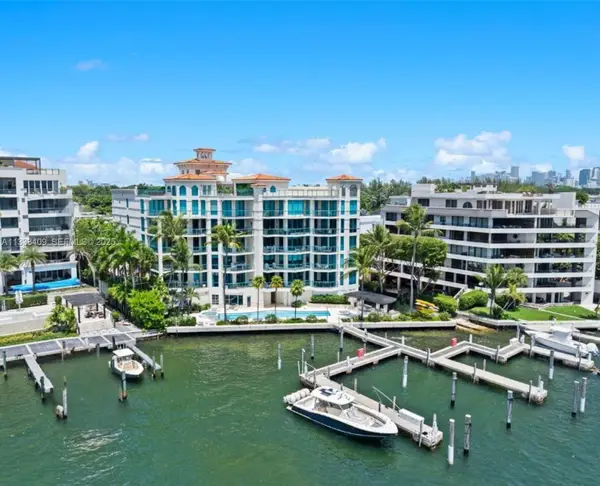 1660 W Glencoe Street #302, Coconut Grove, FL 33133