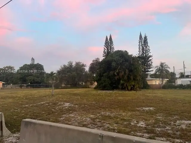 221-229 SE 10 Street, Hallandale Beach, FL 33009 - #1