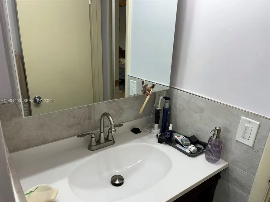 181 NE 14th Avenue #22B, Hallandale Beach, FL 33009 - #3